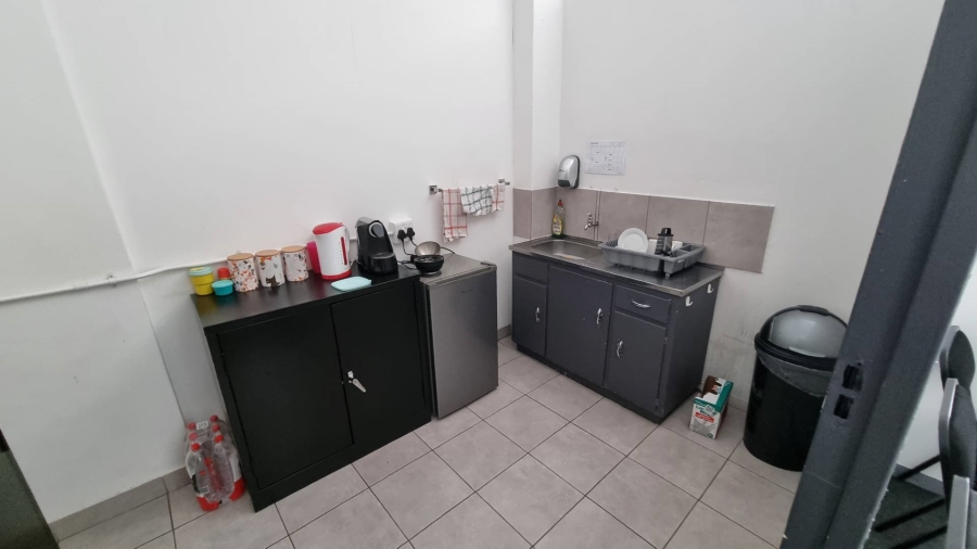 To Let commercial Property for Rent in Woodstock Western Cape